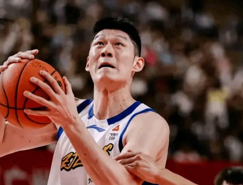 开云体育官网-胡金秋：想尽量延续职业生涯，在CBA打到父子同场